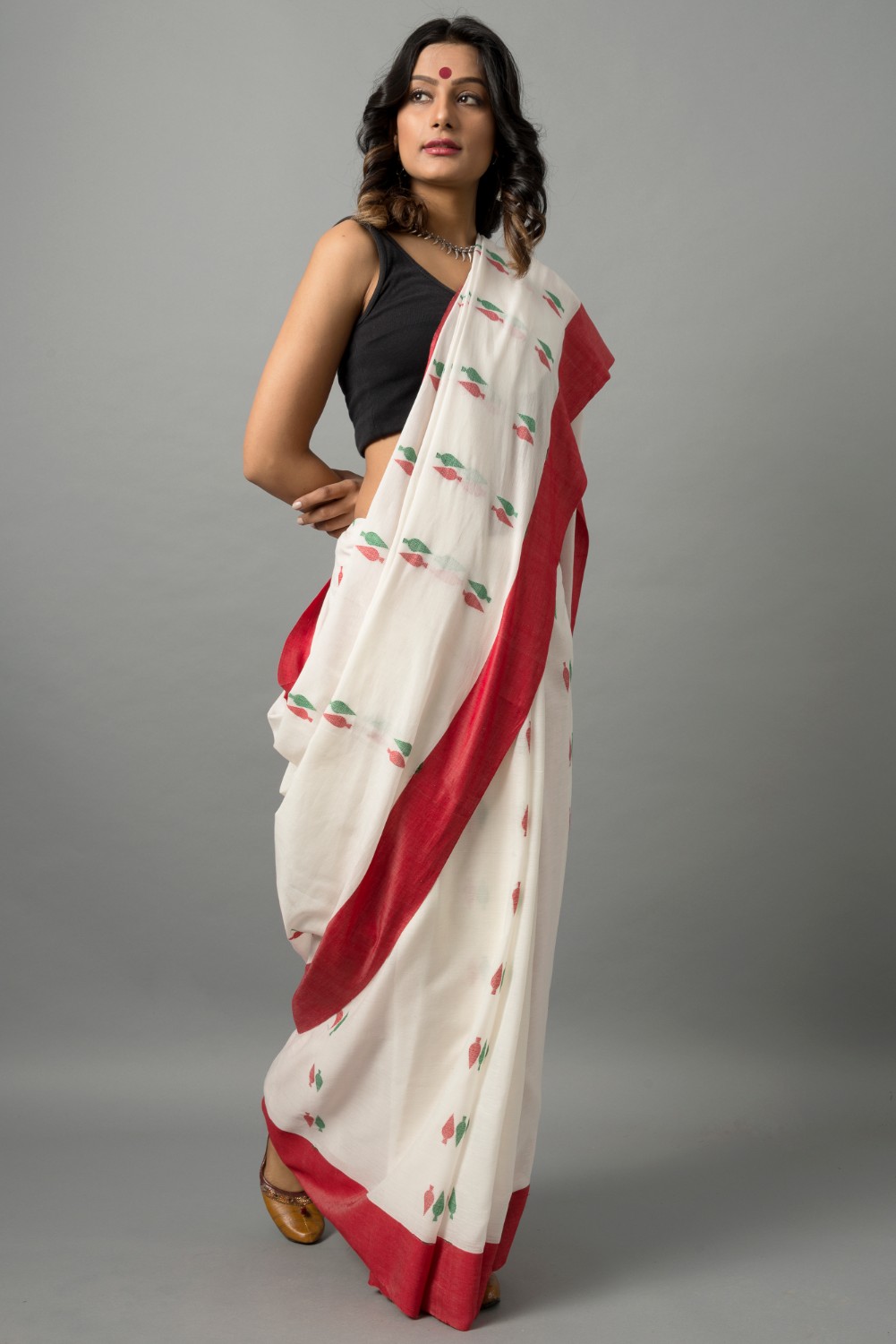 Khadi Cotton Jamdani - Define elegance, delicate jamdani in tree motif